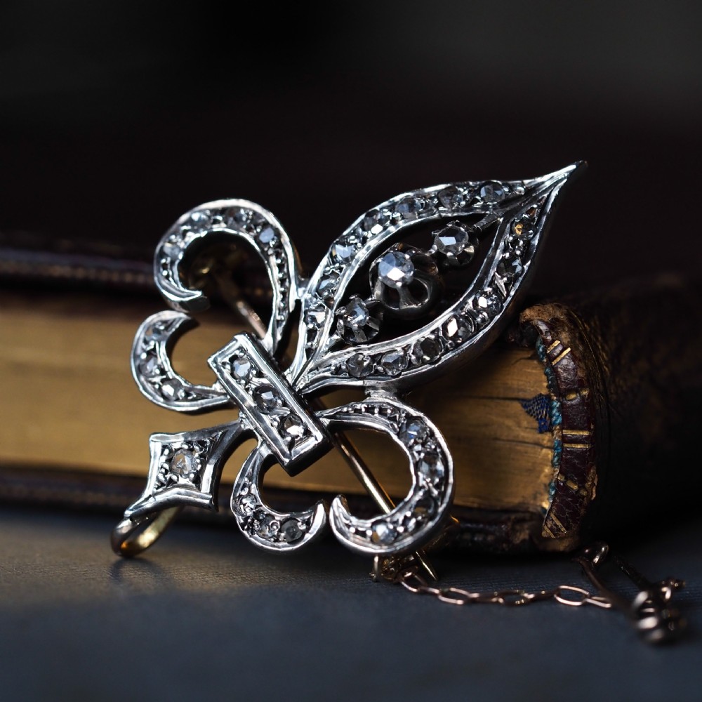 Antique French Fleur de Lys Diamond Brooch 18K Gold/Silver Setting c.1900 View II
