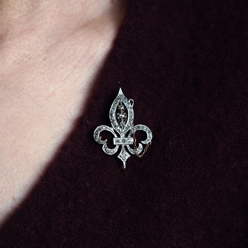 Antique French Fleur de Lys Diamond Brooch 18K Gold/Silver Setting c.1900 View VI