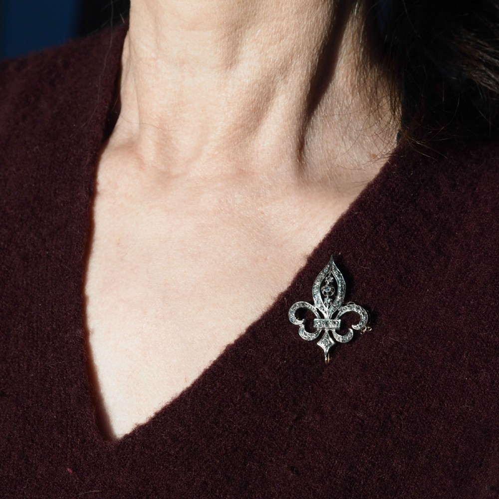 Antique French Fleur de Lys Diamond Brooch 18K Gold/Silver Setting c.1900 View XI