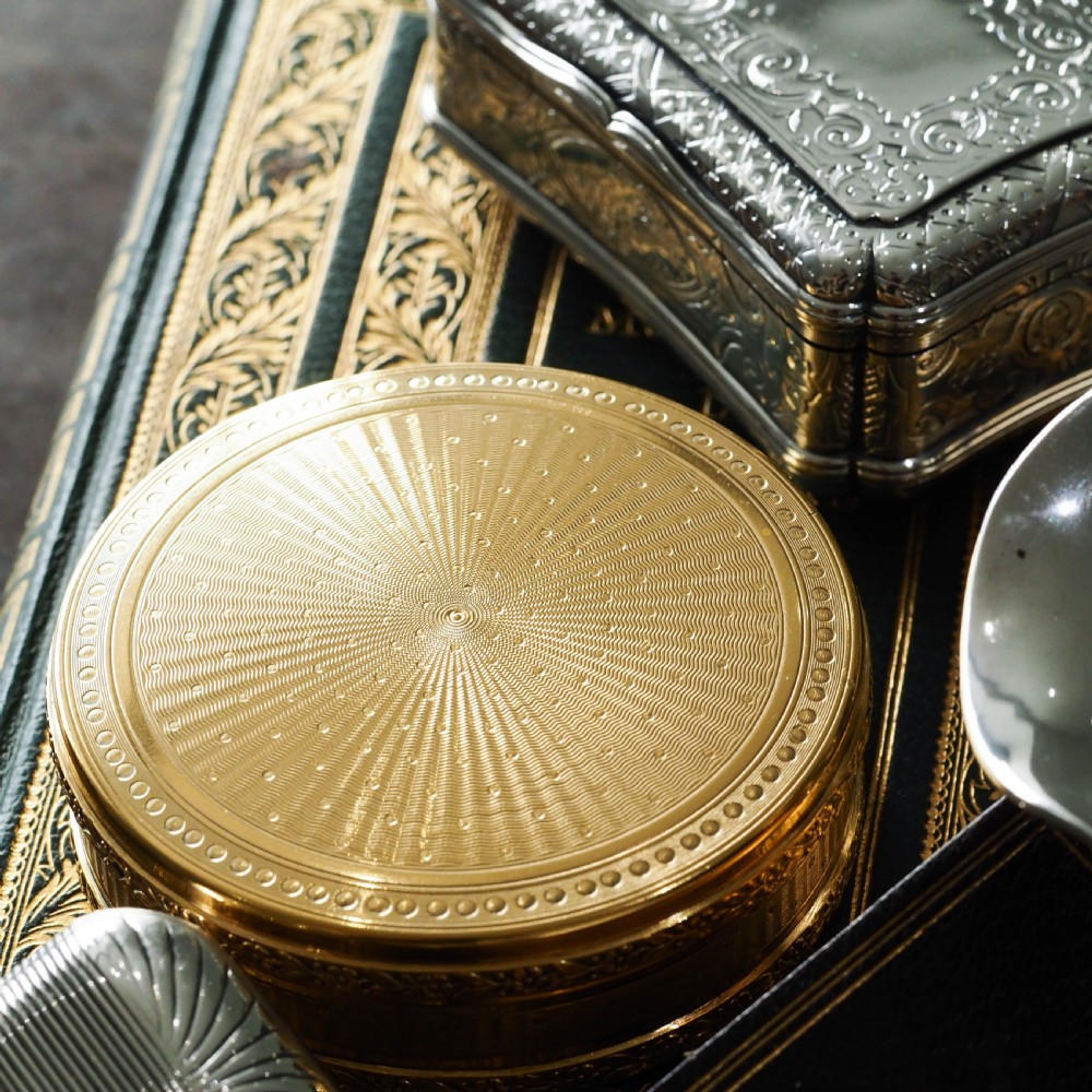 Antique French Solid Silver Gilt Vermeil Circular Box - c.1900 View VII