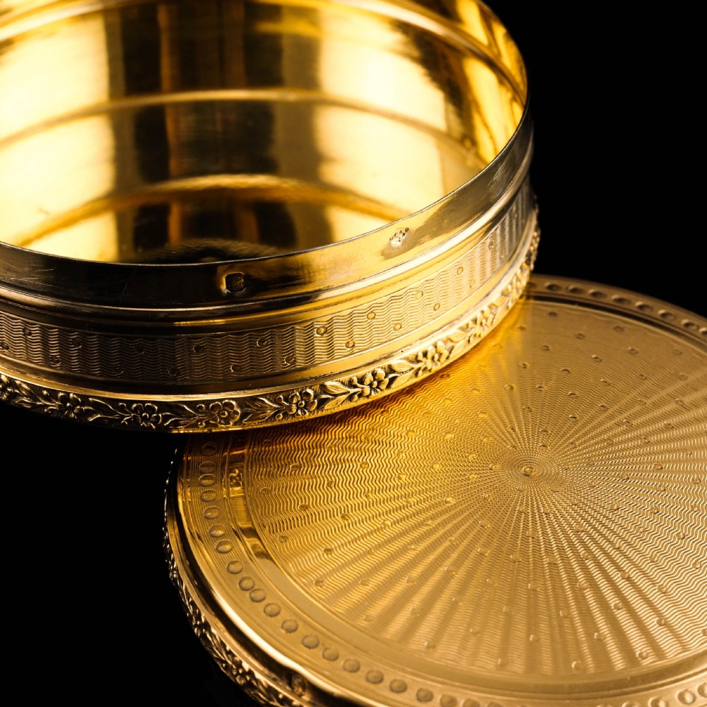 Antique French Solid Silver Gilt Vermeil Circular Box - c.1900 View XII