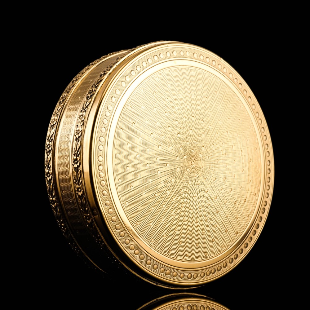 Antique French Solid Silver Gilt Vermeil Circular Box - c.1900 View XVI