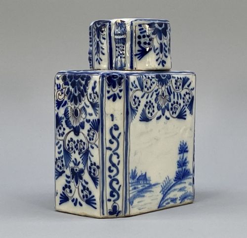 fig 6. c. 1770 Dutch Delft Tea Caddy Canister with Lid - Blue and White Chinoiserie