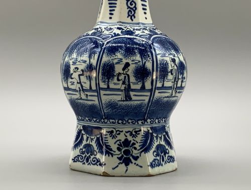 LARGE EXCEPTIONAL 17THCENTURY DUTCH DELFT CHINOISERIE BLUE WHITE FAIENCE VASE - ADDITIONAL PHOTO 2