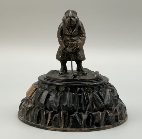 fig 4. Antique Bronze Rabbit Golfer Novelty Desktop Statue Figurine Sculpture