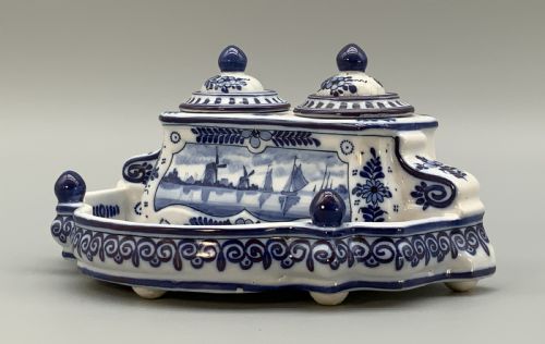 DUTCH DELFT DESKTOP INKWELL STAND BLUE AND WHITE FAIENCE LATE 19THCENTURY - ADDITIONAL PHOTO 4