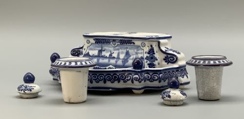 DUTCH DELFT DESKTOP INKWELL STAND BLUE AND WHITE FAIENCE LATE 19THCENTURY - ADDITIONAL PHOTO 5