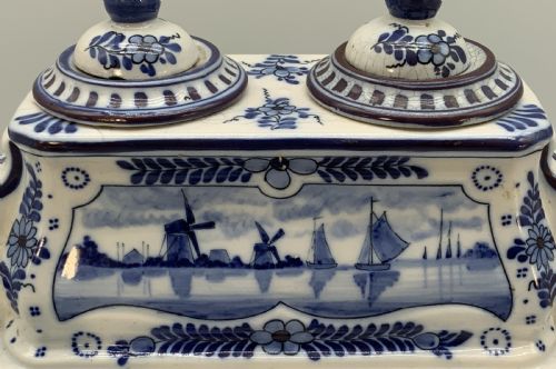 DUTCH DELFT DESKTOP INKWELL STAND BLUE AND WHITE FAIENCE LATE 19THCENTURY - ADDITIONAL PHOTO 12