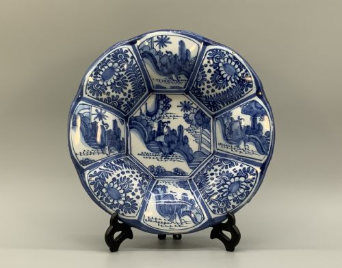 DELFT LOBED DISH BLUE AND WHITE CHINOISERIE 17THCENTURY KRAAK STYLE
