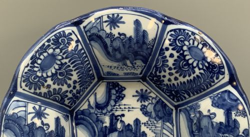 DELFT LOBED DISH BLUE AND WHITE CHINOISERIE 17THCENTURY KRAAK STYLE - ADDITIONAL PHOTO 4