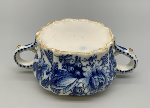 ENGLISH DELFT POSSET POT 17THCENTURY BLUE AND WHITE FLORAL FAIENCE CIRCA 1690 - ADDITIONAL PHOTO 16