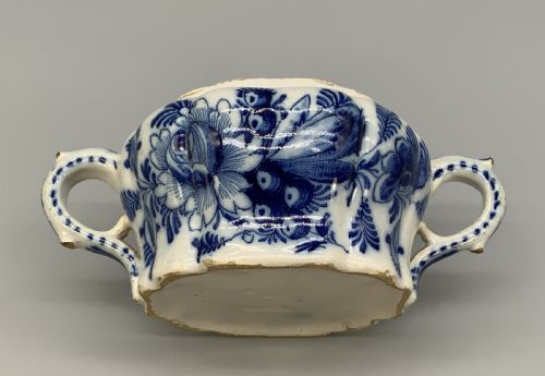 ENGLISH DELFT POSSET POT 17THCENTURY BLUE AND WHITE FLORAL FAIENCE CIRCA 1690 - ADDITIONAL PHOTO 17