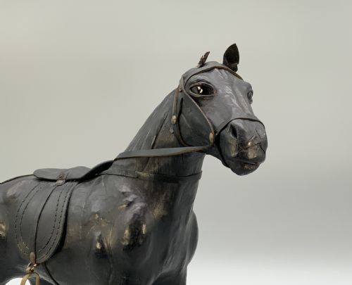 LIBERTY CO STYLE LEATHERBOUND HORSE SCULPTURE STATUE MIDCENTURY VINTAGE - ADDITIONAL PHOTO 3