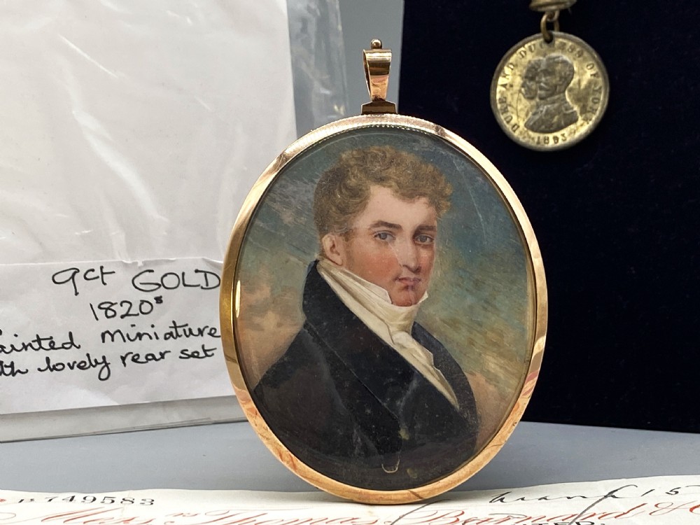 RARE 9ct-GOLD PEARL SET GEORGIAN MILITARY PORTRAIT MINIATURE Sir William Barnard View V