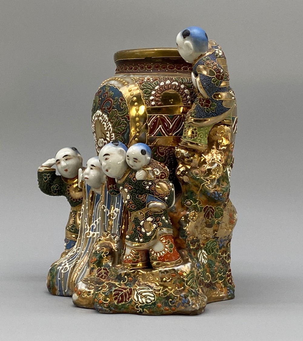 Superb c. 1900 Antique Japanese Meiji Period Porcelain Figural Vase Brush Pot View III