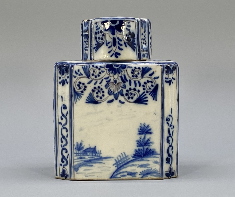 c. 1770 Dutch Delft Tea Caddy Canister with Lid - Blue and White Chinoiserie View VI