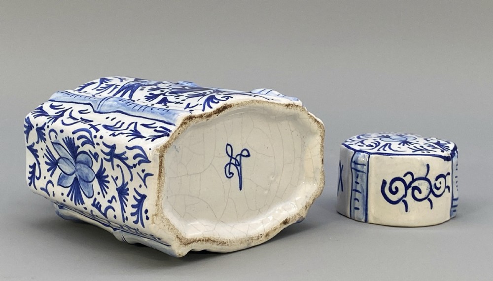 c. 1820 Dutch Delft  Blue and White Chinoiserie Tea Caddy Canister & Cover View XII