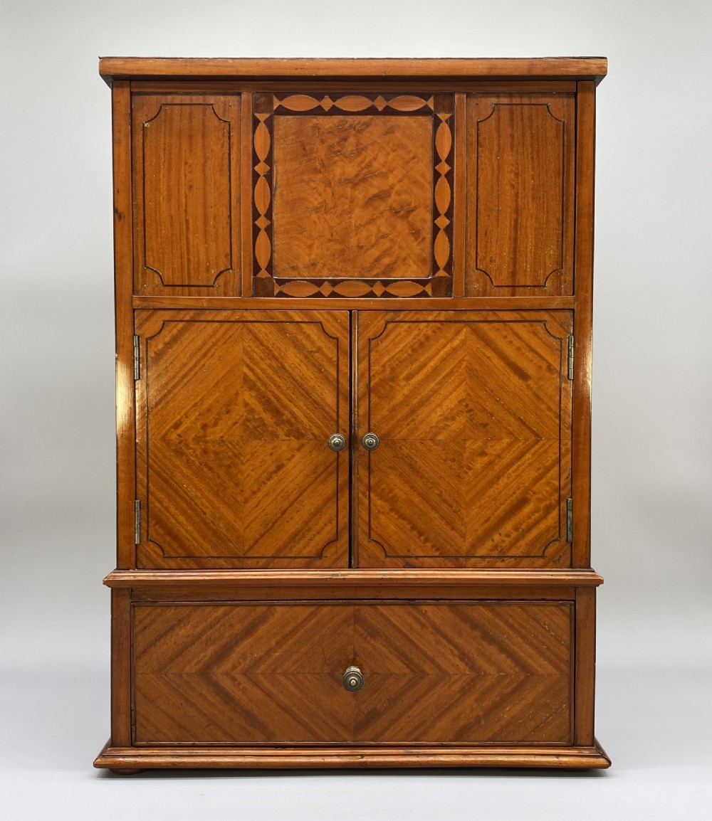 Finest Quality English Edwardian Antique Satinwood Smokers Collectors Cabinet