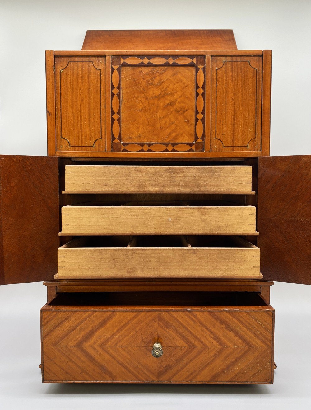 Finest Quality English Edwardian Antique Satinwood Smokers Collectors Cabinet View VII