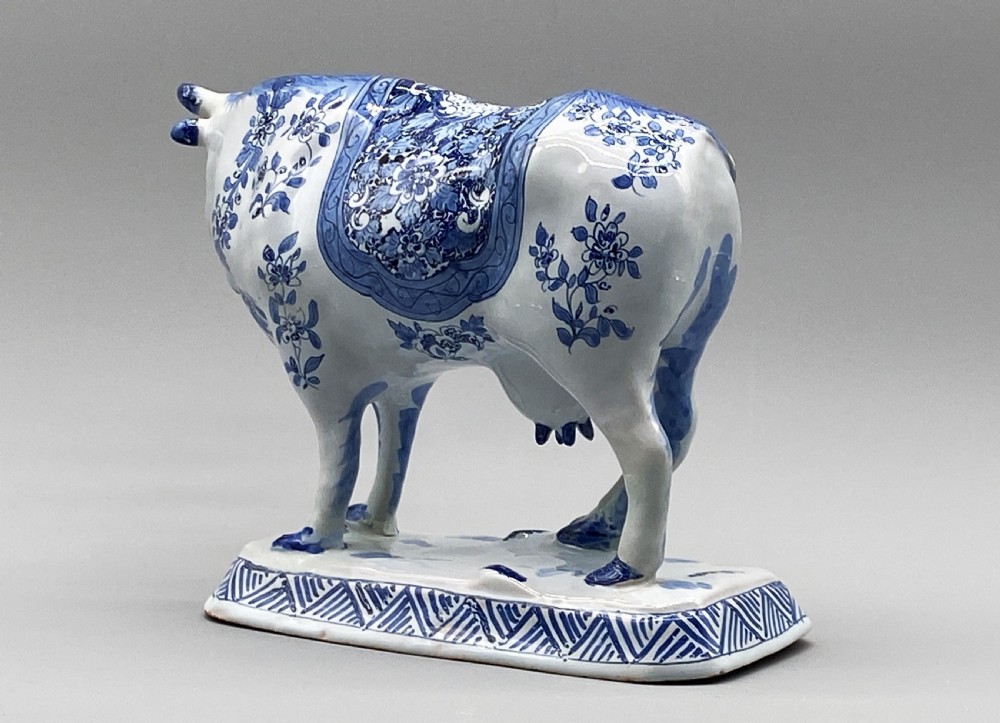Circa 1900 Dutch Delft Blue & White Chinoiserie Faience Cow  View VII