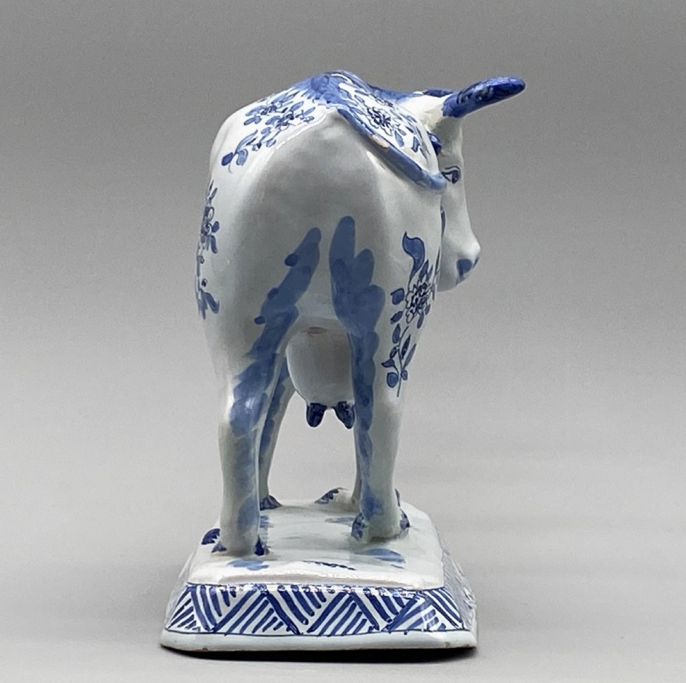 Circa 1900 Dutch Delft Blue & White Chinoiserie Faience Cow  View IX