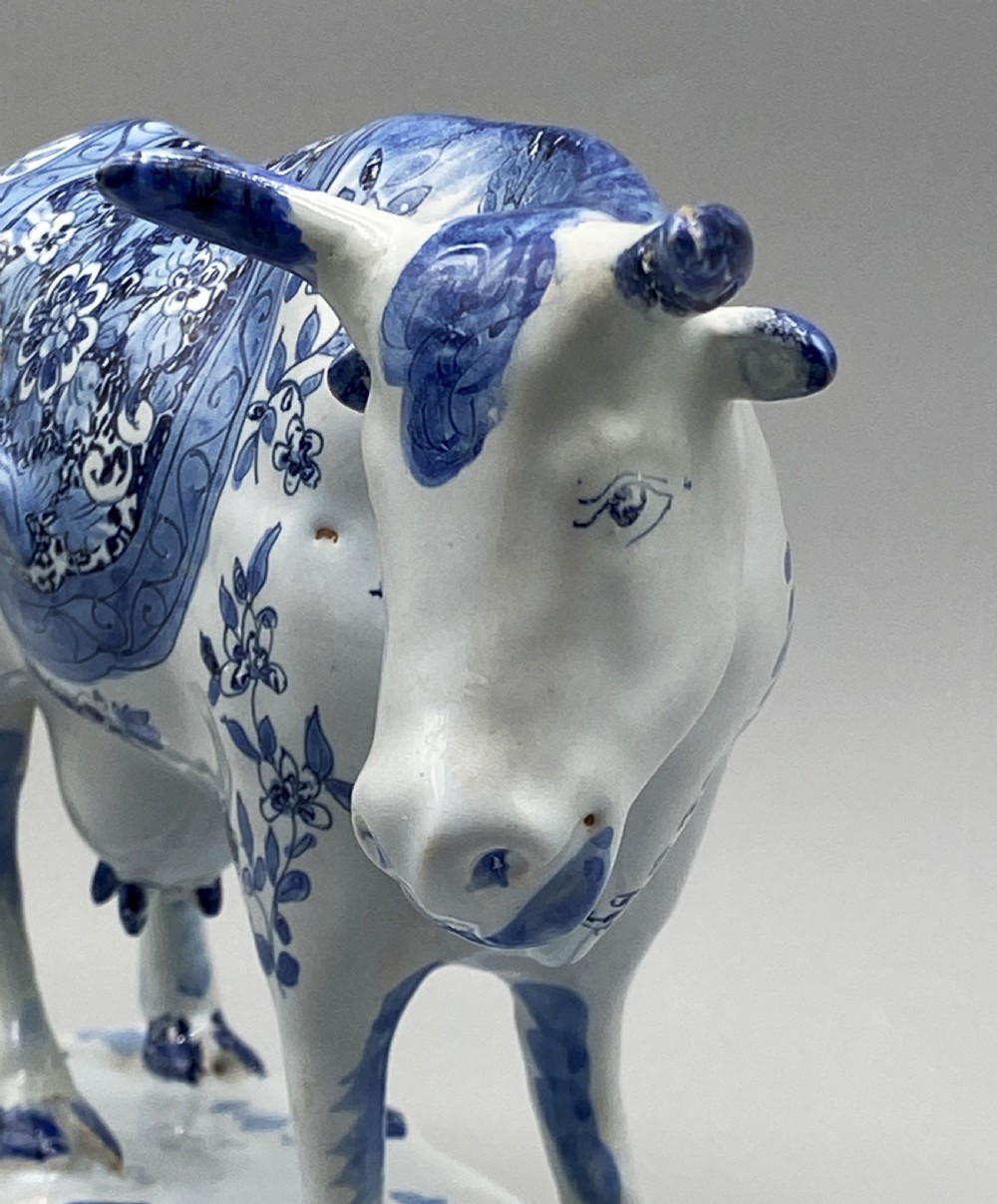 Circa 1900 Dutch Delft Blue & White Chinoiserie Faience Cow  View XIII