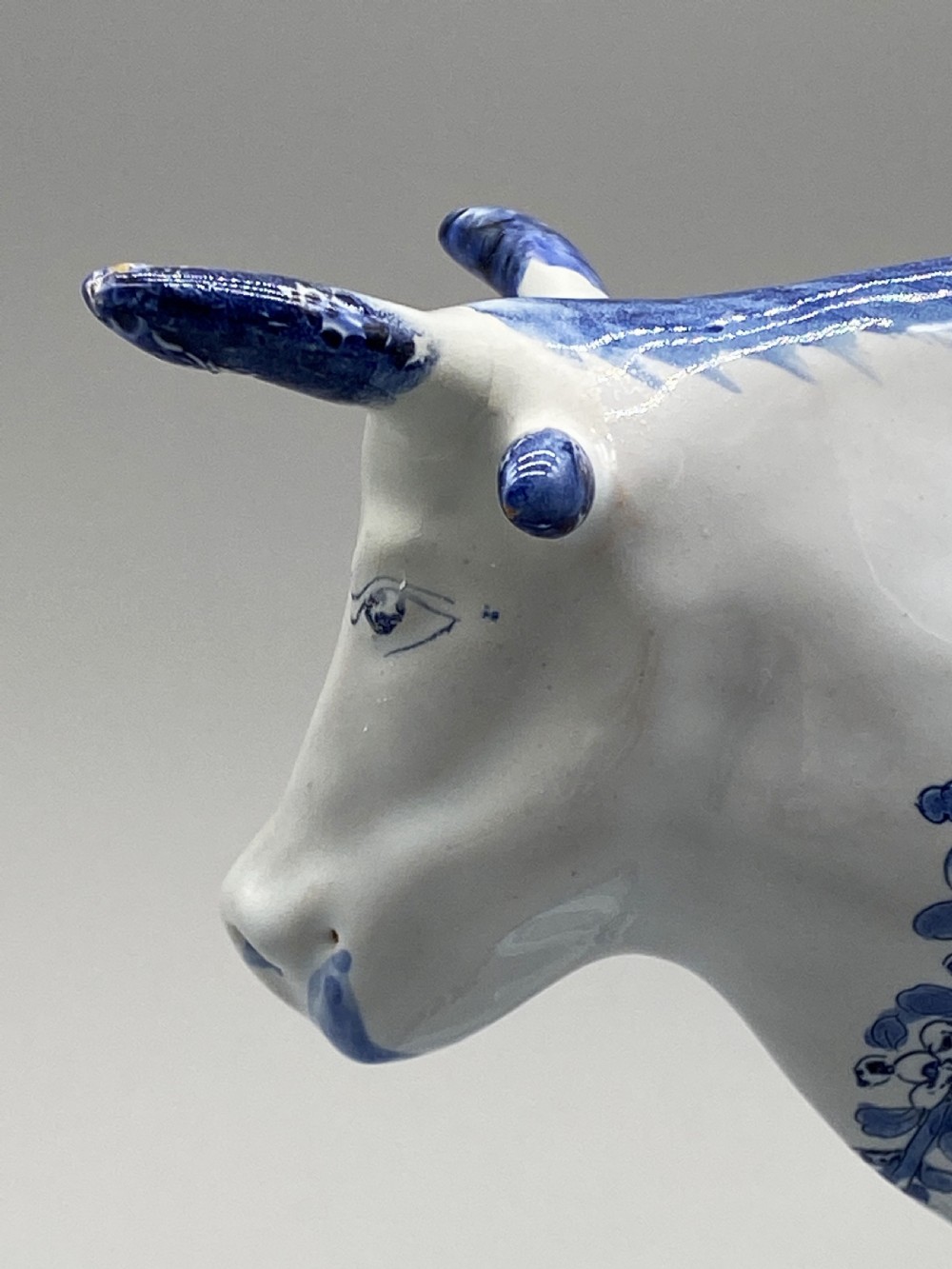Circa 1900 Dutch Delft Blue & White Chinoiserie Faience Cow  View XIV