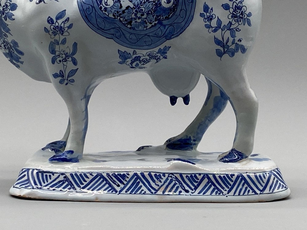 Circa 1900 Dutch Delft Blue & White Chinoiserie Faience Cow  View XV