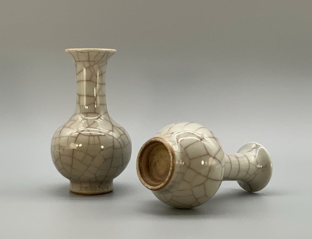 Fine Pair 19th-Century Chinese Ge-Type Crackle Glaze Bottle Vases View III