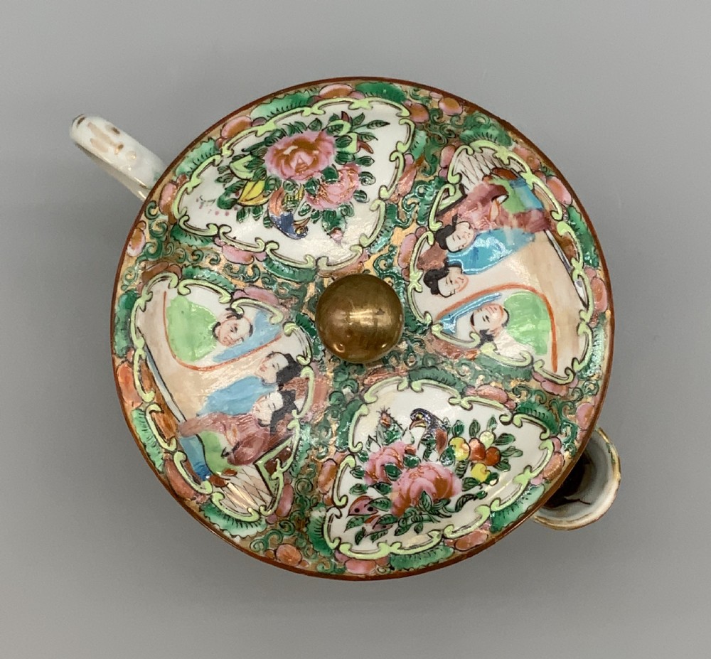 A 19th-century Chinese export porcelain barrel-form coffee pot with cover, decorated with famille rose enamel figural reserves and floral patterns. View VIII