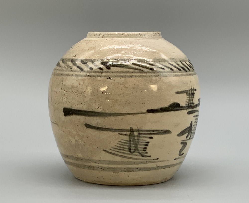 Original 17th-Century Chinese Ming Dynasty Provincial Pottery Ginger Jar (Guan) View V