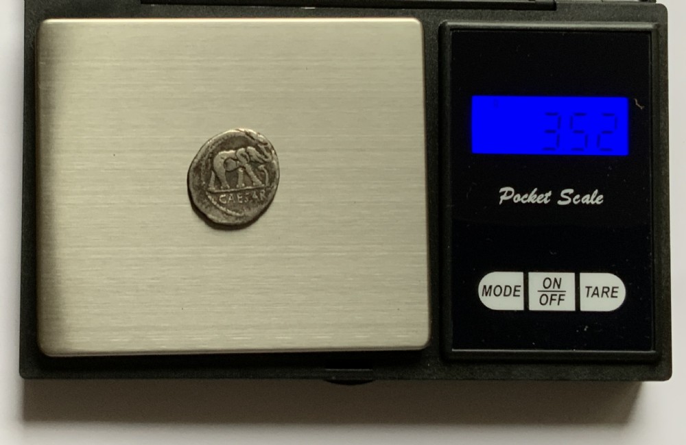 Julius Caesar 49-44 BC Silver Denarius Roman Coin FINE 3.52g View V
