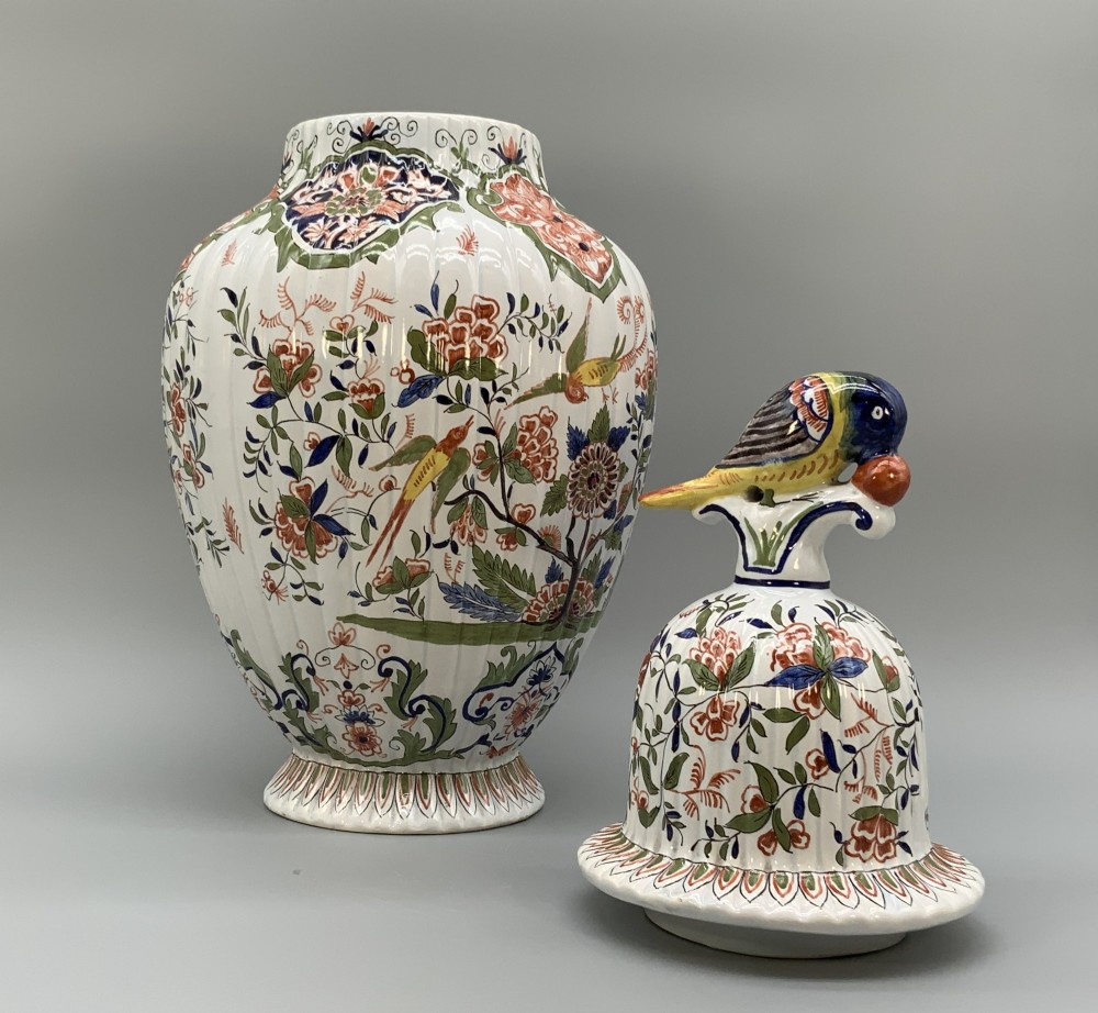 Huge c. 1900 Dutch Delft Polychrome Parrot Vase Chinoiserie Ribbed Vases View X