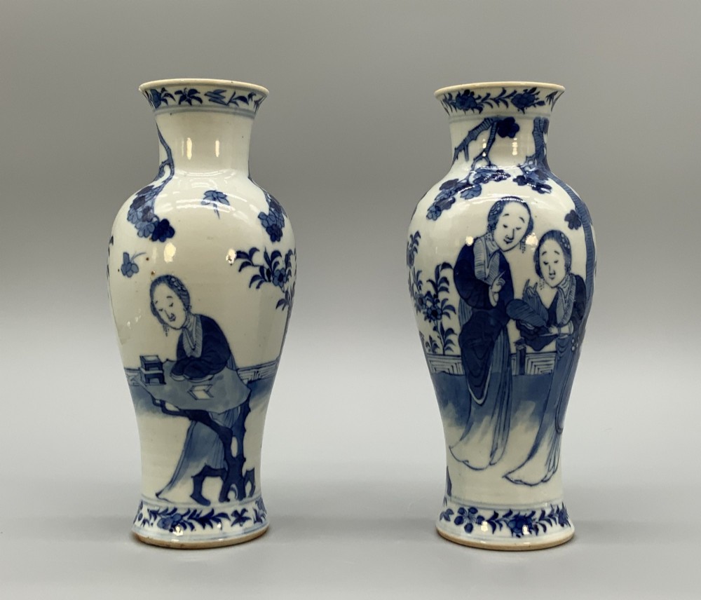 Pair Antique Chinese Blue & White Porcelain Vases Figural Ladies Kangxi Style