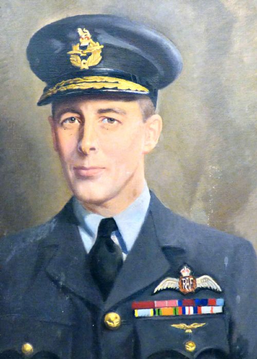 PORTRAIT OF AIR VICE MARSHALL DONALD CLIFFORD TYNDALL BENNETT 1910 1986 CB CBE DSO - ADDITIONAL PHOTO 1