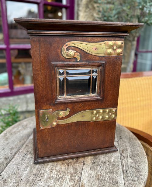 JUGENDSTIL GERMAN OAK HOTEL POST BOX - ADDITIONAL PHOTO 1
