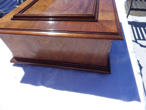 POLYPHON IN SOLID WALNUT MOVEMENT RESTORED WITH 30 DISKSRECORDS - ADDITIONAL PHOTO 3