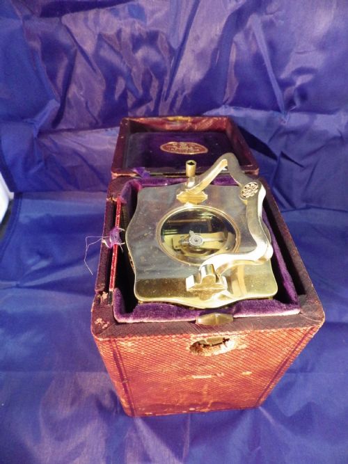 FRENCH CARRIAGE CLOCK IN A REALLY NICE CASE STYLE - ADDITIONAL PHOTO 5