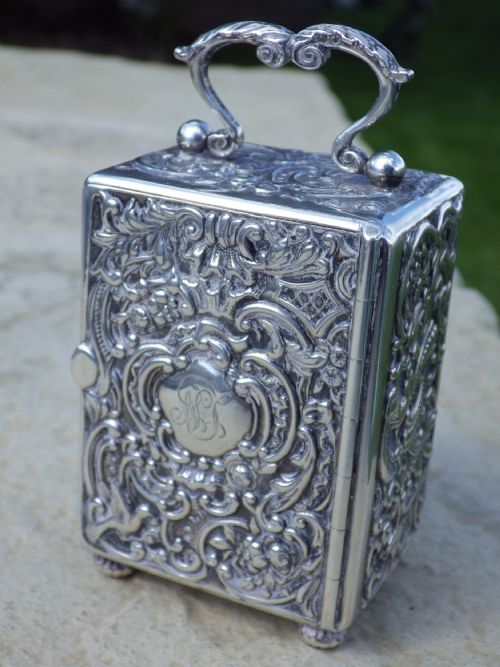 SOLID SILVER ROCCO MINIATURE CARRIAGE CLOCK BY WILLIAM COMYNS 1901 LONDON FULLY RESTORED MOVEMENT - ADDITIONAL PHOTO 2