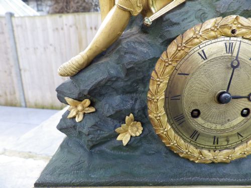 FRENCH EMPIRE GILDED MANTLE CLOCK 1830S FULLY SERVICED - ADDITIONAL PHOTO 6