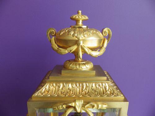 FRENCH CRYSTAL REGULATOR IN A GLASS CASE 1880S - ADDITIONAL PHOTO 3