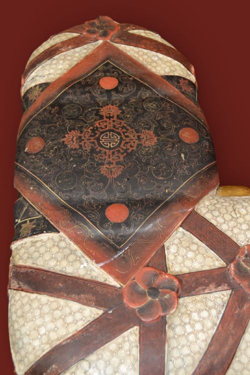 DECORATIVE ASIAN ELEPHANT SEATS SCULPTED BODY AND TUSKS IN WOOD - ADDITIONAL PHOTO 3