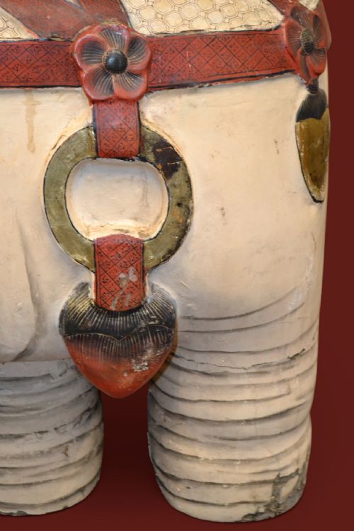 DECORATIVE ASIAN ELEPHANT SEATS SCULPTED BODY AND TUSKS IN WOOD - ADDITIONAL PHOTO 6