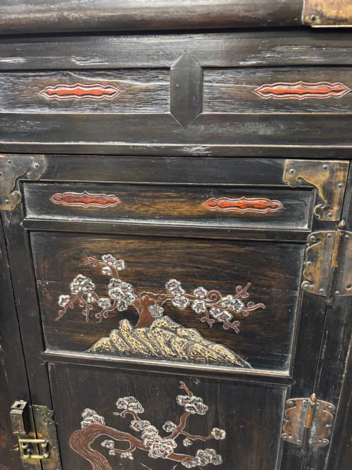 KOREAN PAINTED CHEST IN ORIGINAL CONDITION - ADDITIONAL PHOTO 4