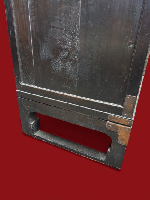 KOREAN PAINTED CHEST IN ORIGINAL CONDITION - ADDITIONAL PHOTO 5