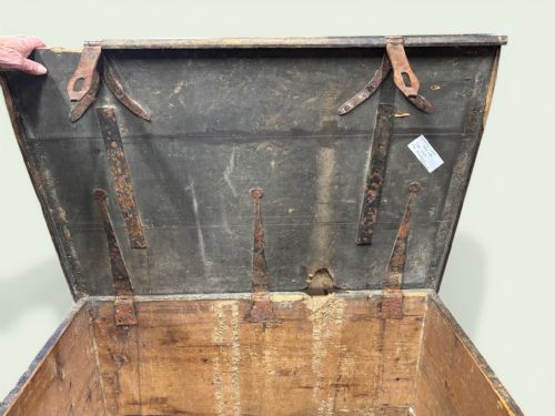 CAMPAIGN CHEST FROM THE BOER WAR 69TH REGIMENT - ADDITIONAL PHOTO 4