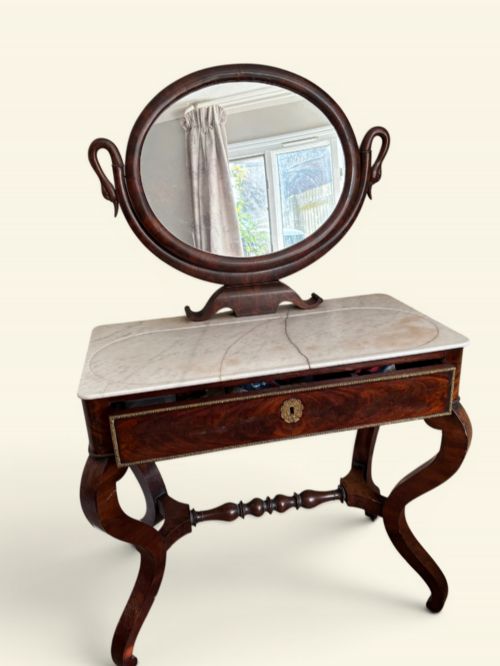 18THCENTURY FRENCH DRESSING TABLE WITH MARBLE TOP - ADDITIONAL PHOTO 1