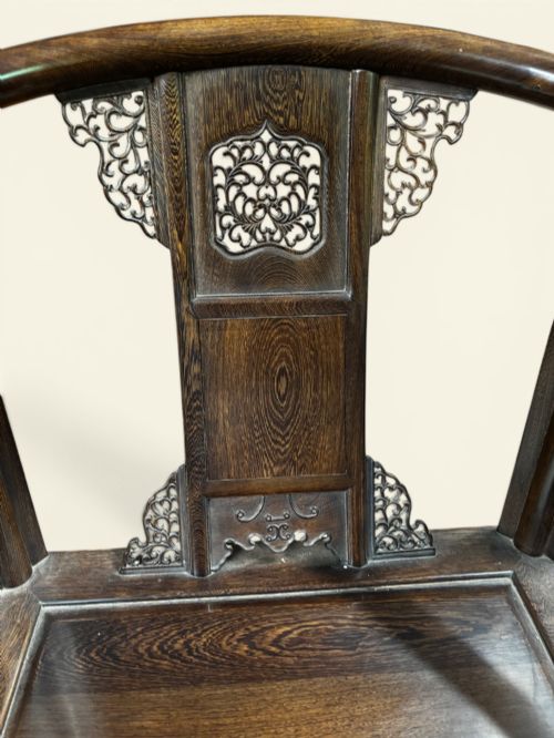 PAIR OF CHINESE HARDWOOD HORSESHOEBACK ARMCHAIRS CIRCA 1900 - ADDITIONAL PHOTO 4