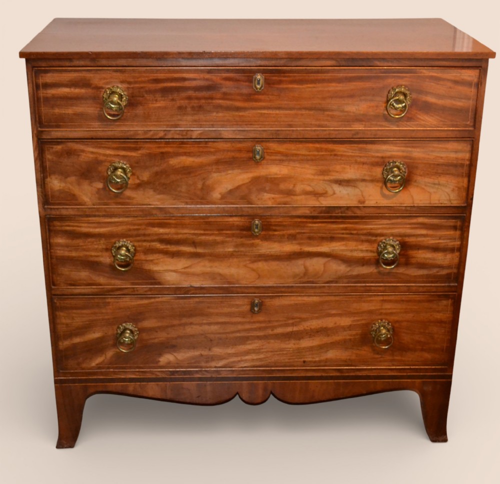 Georgian Mahogany Chest of Drawers