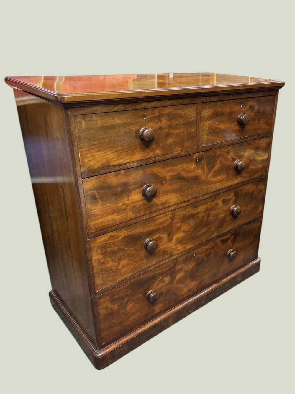 Early Victorian Mahogany Chest of Drawers